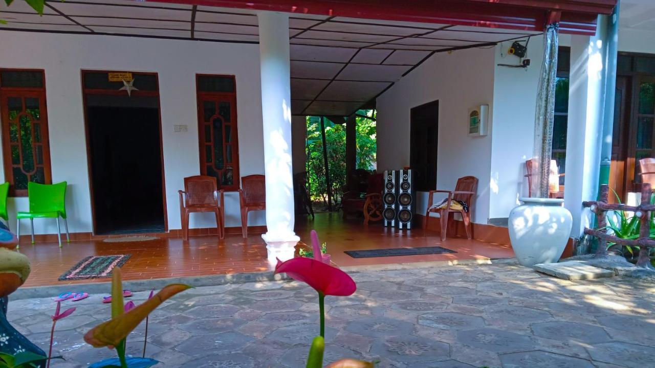 Sigiriya River Side Resort Exteriör bild