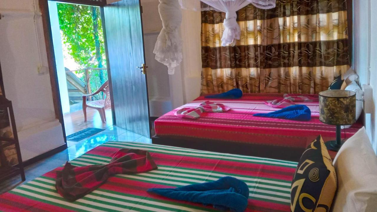 Sigiriya River Side Resort Exteriör bild