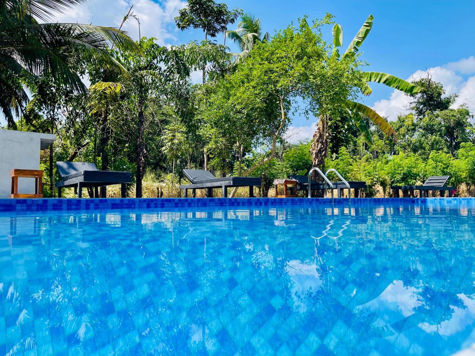 Sigiriya River Side Resort Exteriör bild