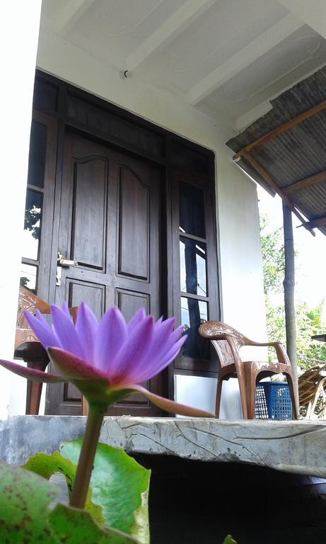 Sigiriya River Side Resort Exteriör bild